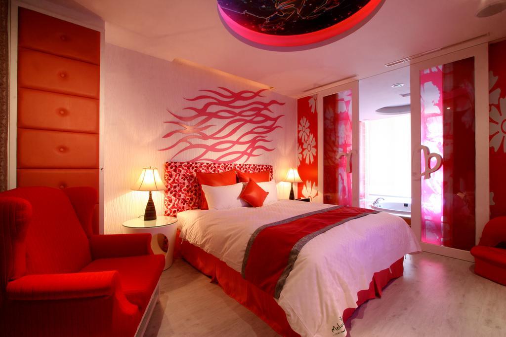 Melody Motel Keelung Bagian luar foto
