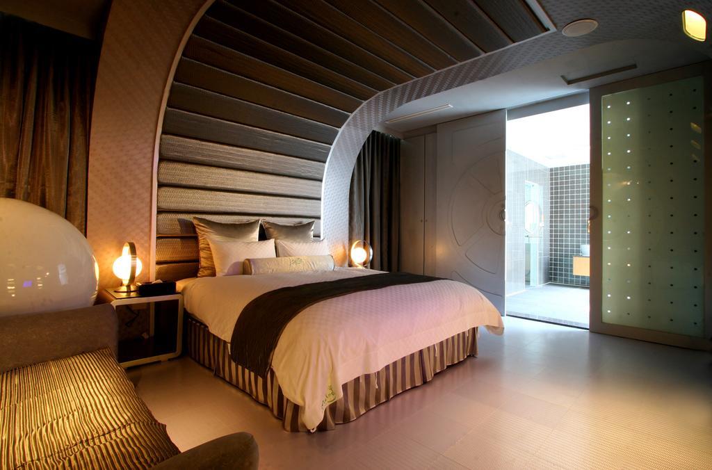 Melody Motel Keelung Bagian luar foto